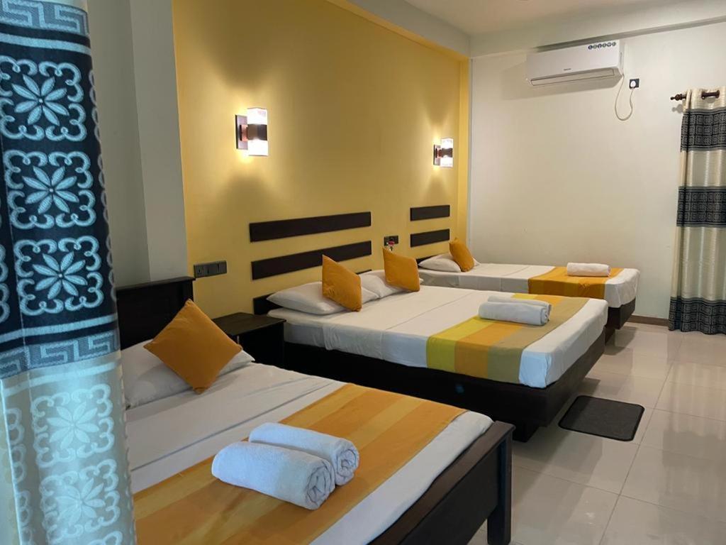 Amron Resort Sigiriya Værelse billede
